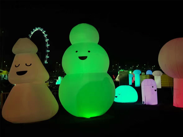 厂家直销可定制多彩可爱玩具充气带灯装饰气模大型活动灯光充气产品LED灯光充气玩具